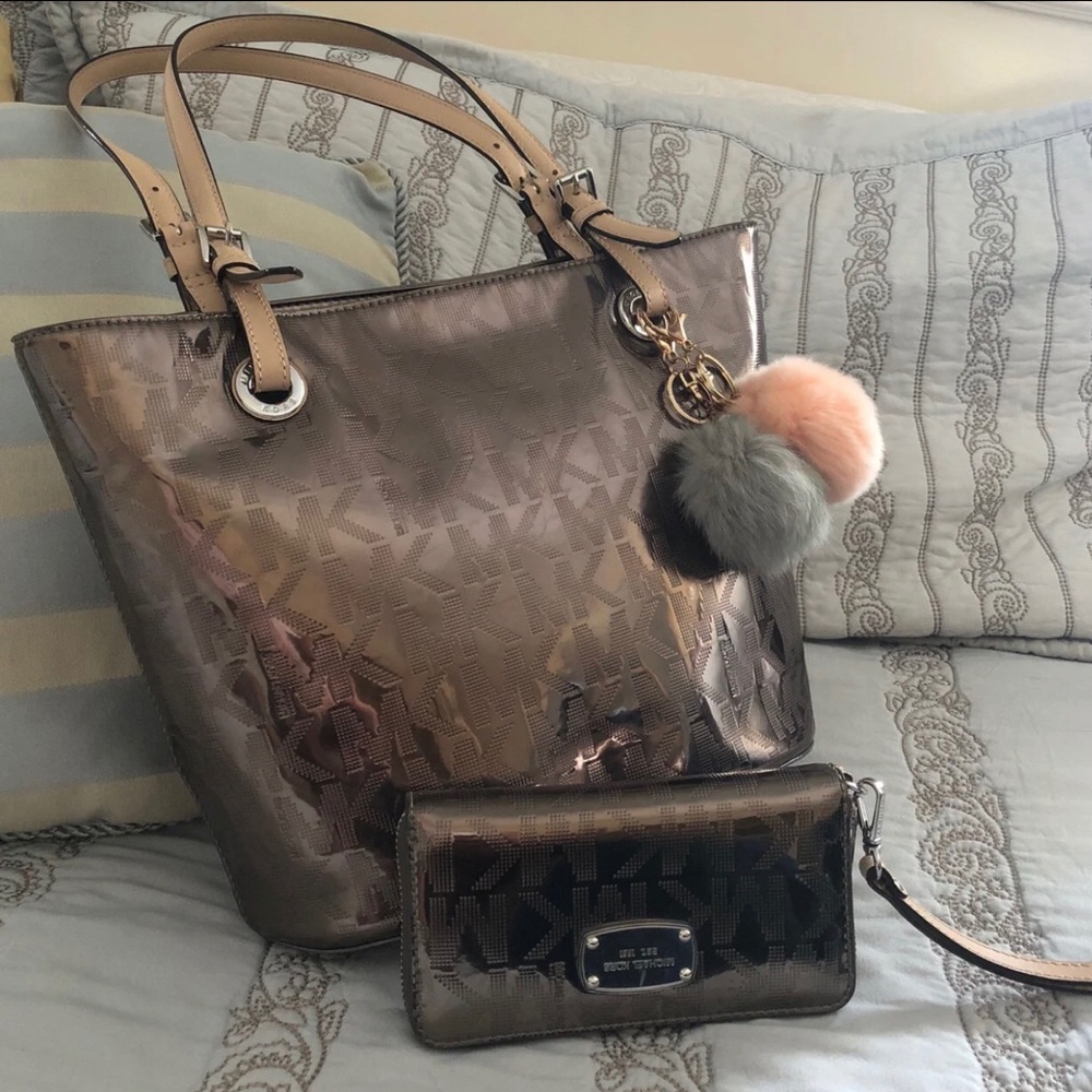 MK Purse With Wallet